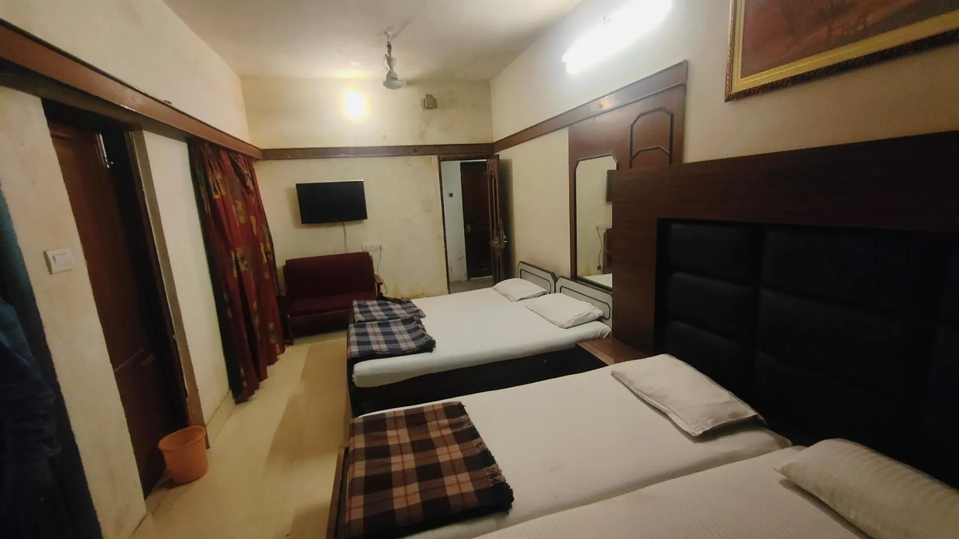 Bnb Ganges Benares India